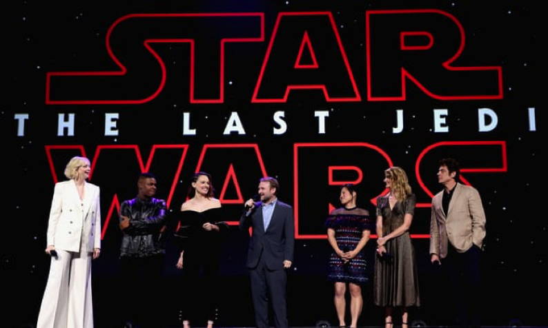* Last-Jedi-cast.jpg